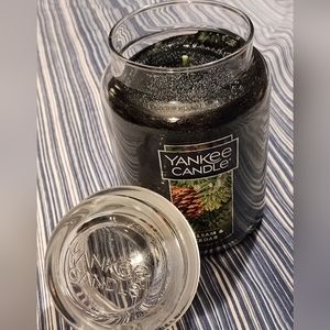 NEW!! YANKEE CANDLE 22OZ Balsam & Cedar